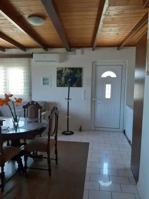 -Tsiakos Apartment- in Vryses