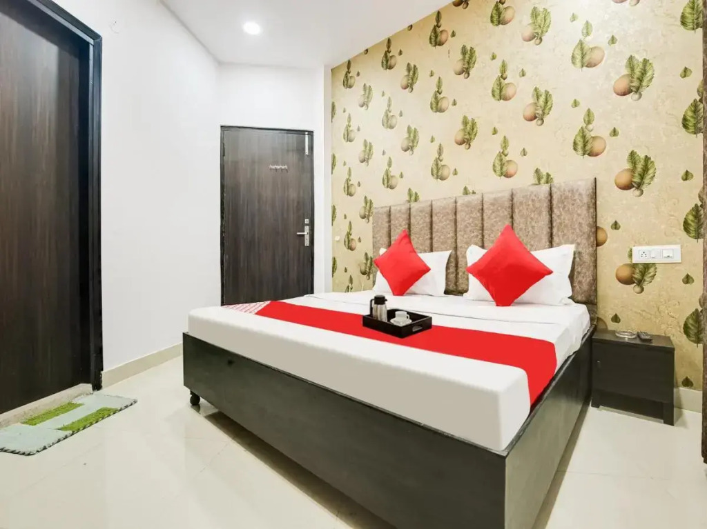POP 70106 Hotel City Stay