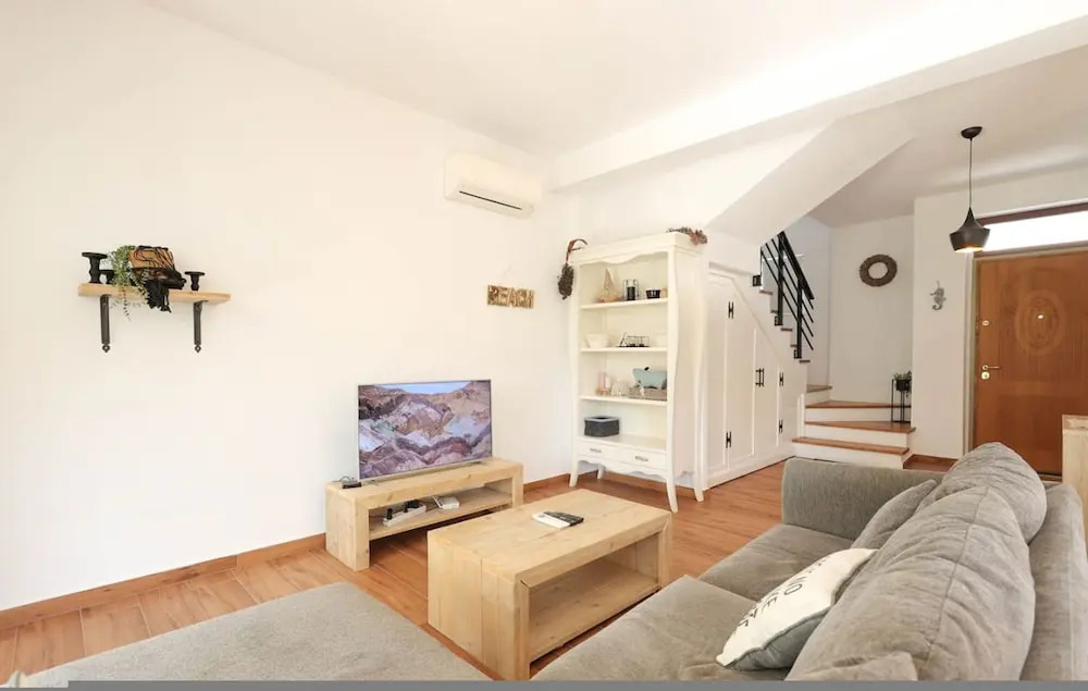 Perla Vacation Rentals