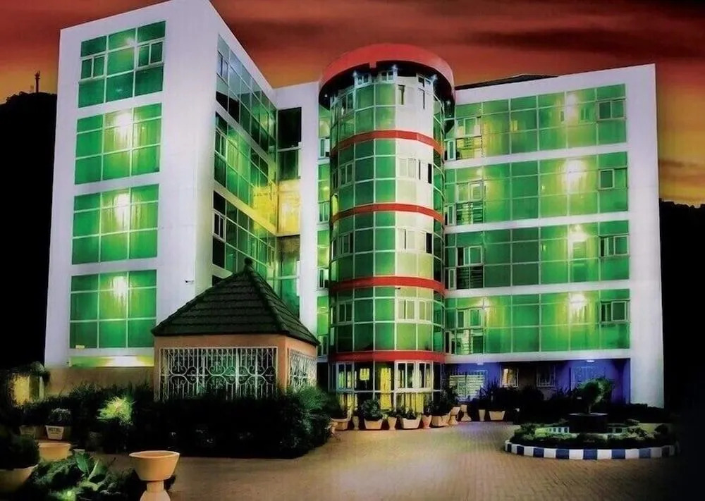 Hotel Univers 3 Aeroport Luxe