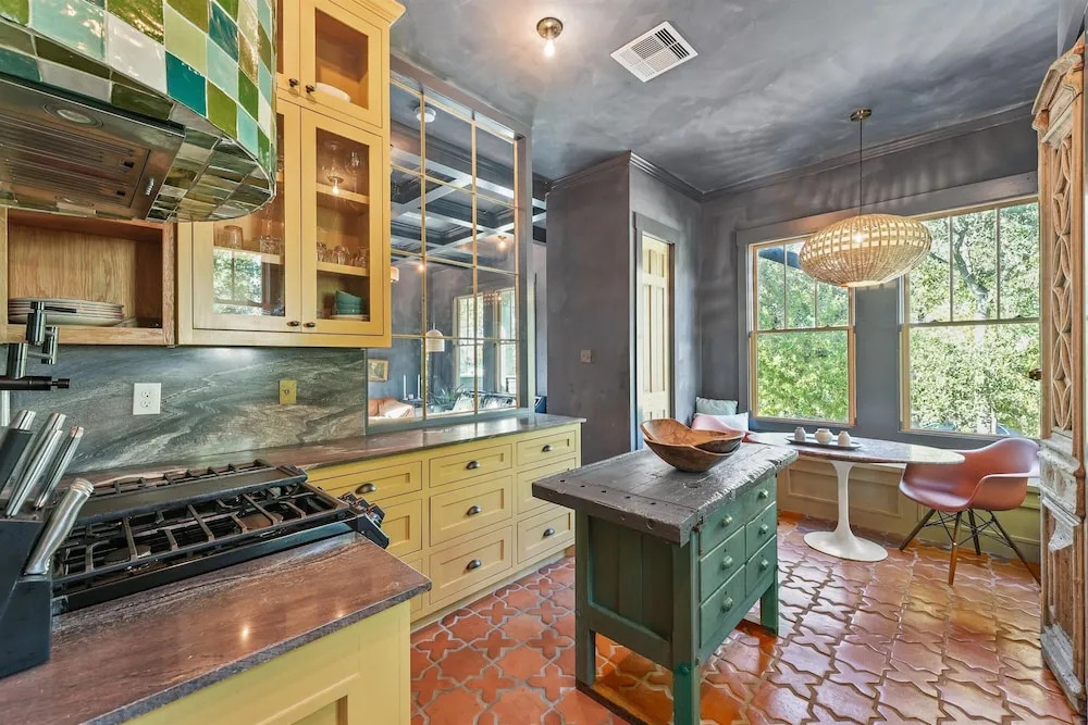 Ebb and Glow Retreat by Ryson Vacation Rentals