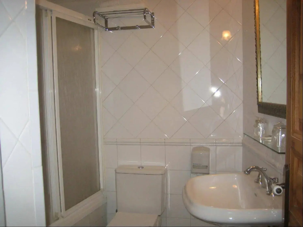 Hostal Canovas