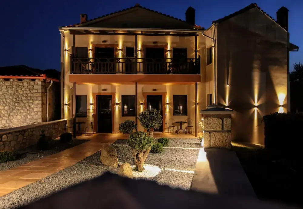 Meteora Heaven and Earth premium suites
