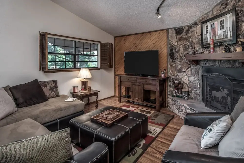 Cabo 2 - Three Bedroom Cabin