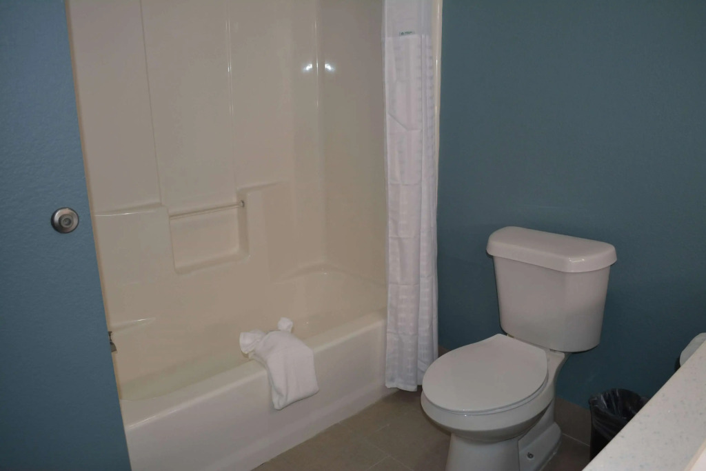 Wingate by Wyndham College Station South