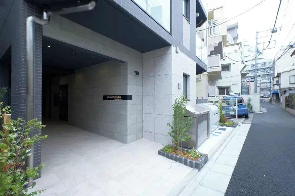 G-Stage 01 IKEBUKURO by Tranova