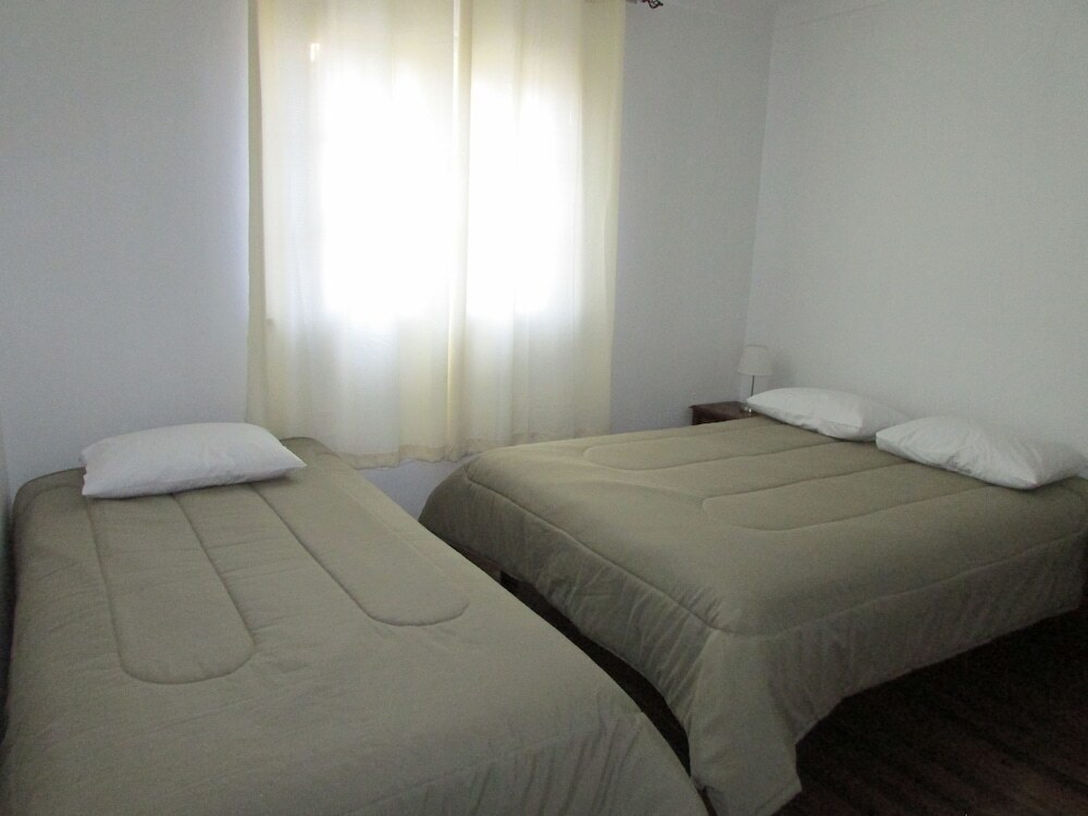 Hostal Romandia-33.44279