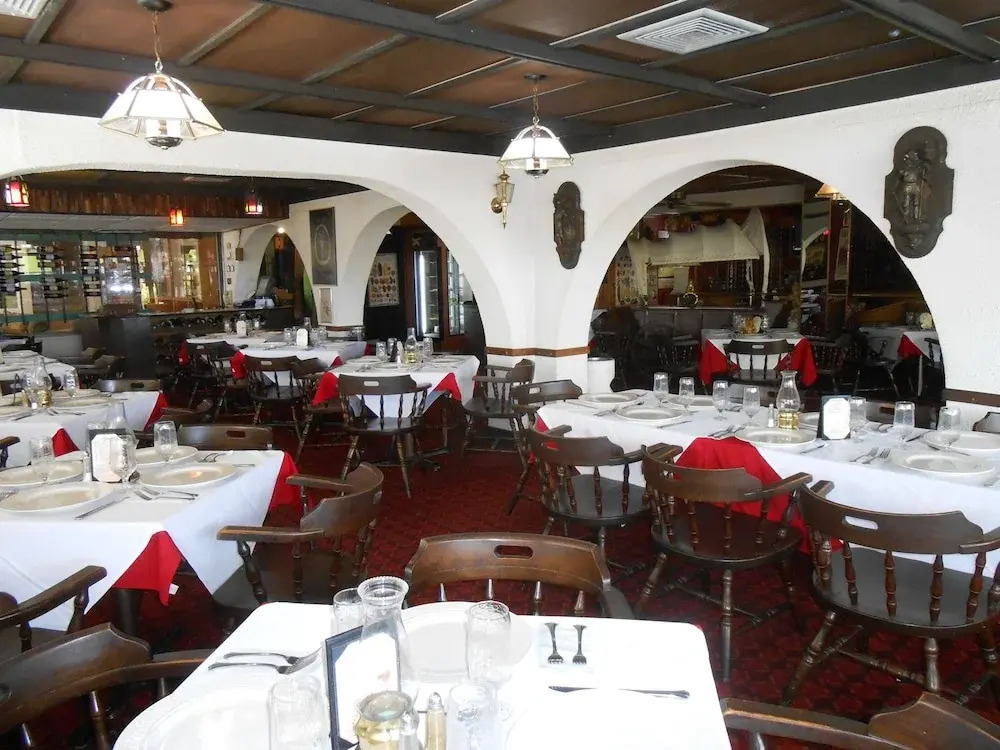 Hotel Perichis