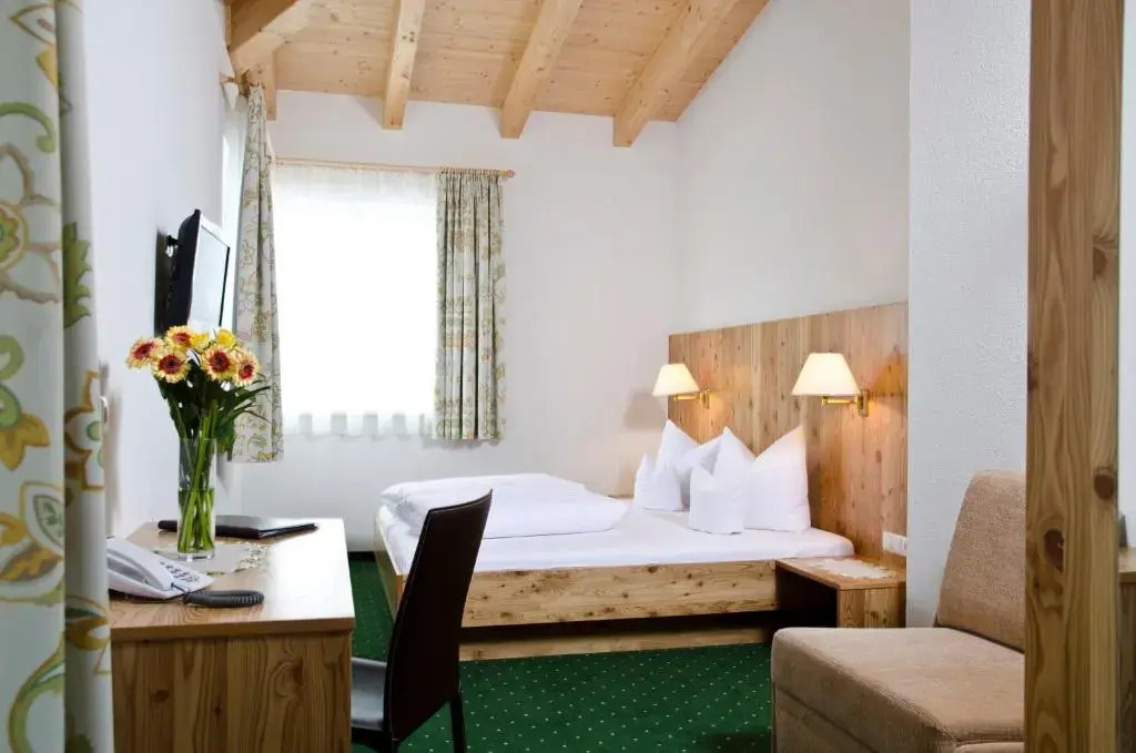 Berghotel Rasis