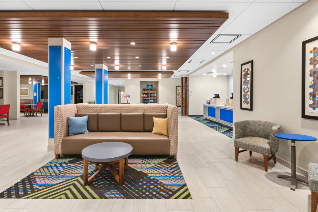 Holiday Inn Express & Suites Suisun City by IHG