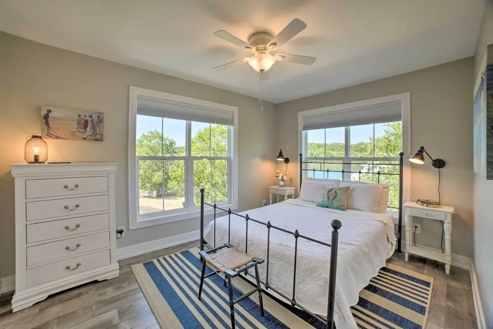 Bright & Airy Home: Chef's Kitchen & Pro Decor!