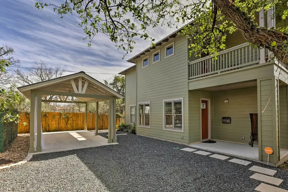 Modern Home < 1 Mi to Dwtn San Antonio & Riverwalk