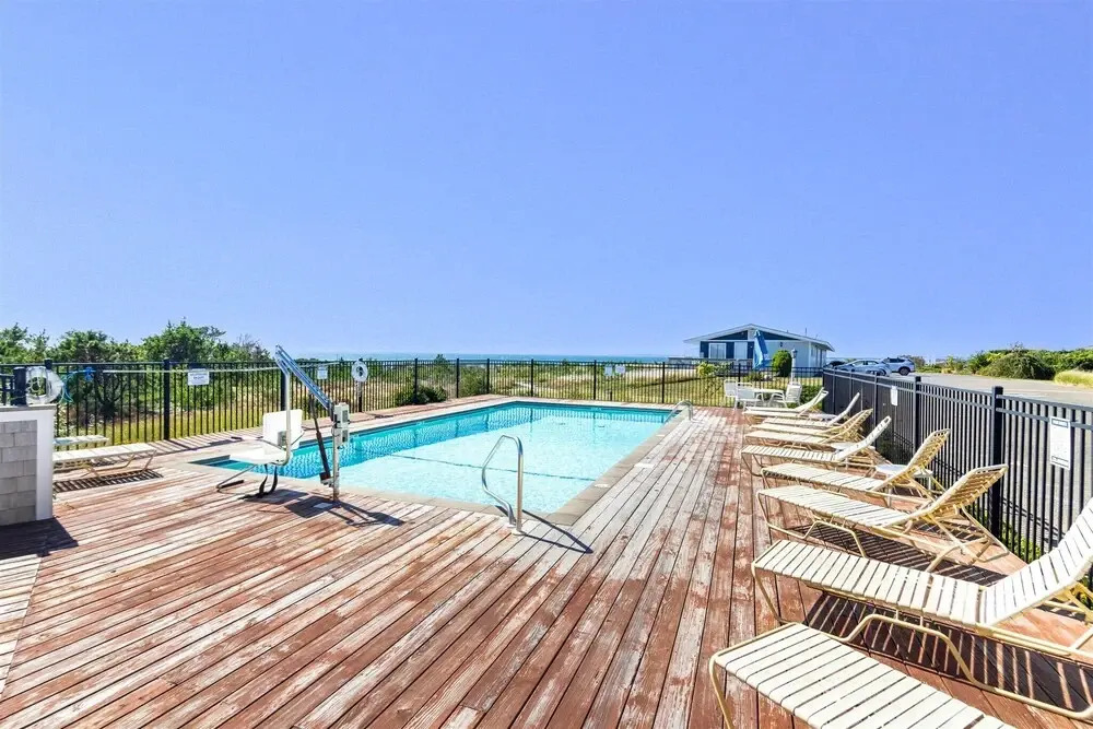 Dune Crest Hotel