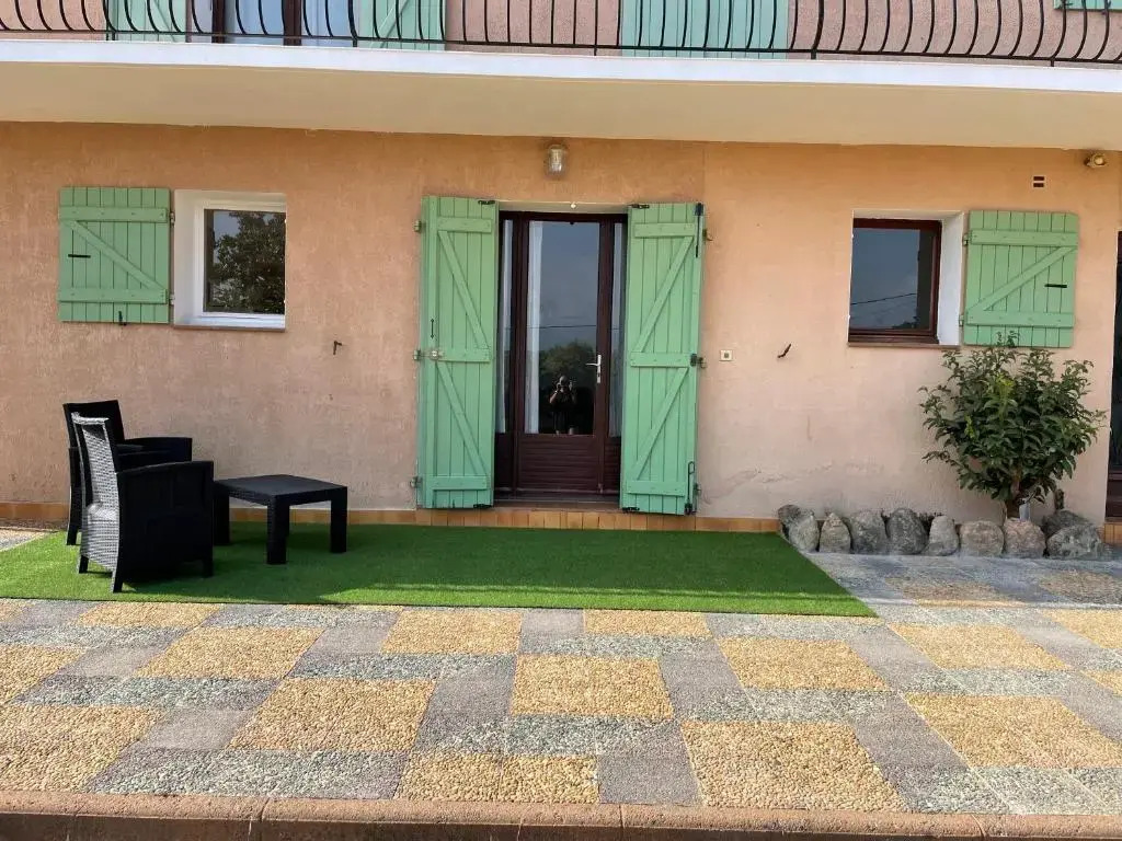 Appartement dans résidence avec piscine