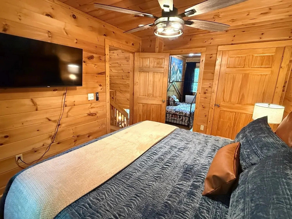 Silver Maple Summit 2 Bedroom Cabin