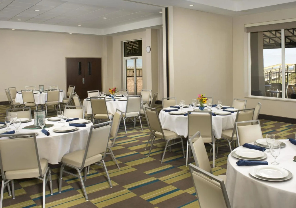 Four Points by Sheraton Jacksonville Beachfront