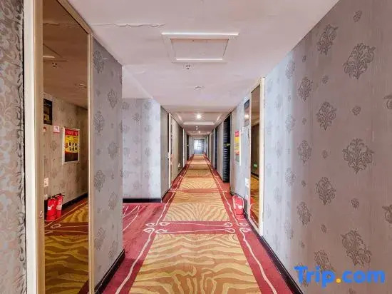 Huafeng International Hotel