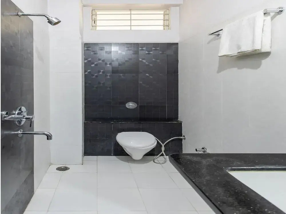 Hotel Madur Milan Garden by OYO Rooms