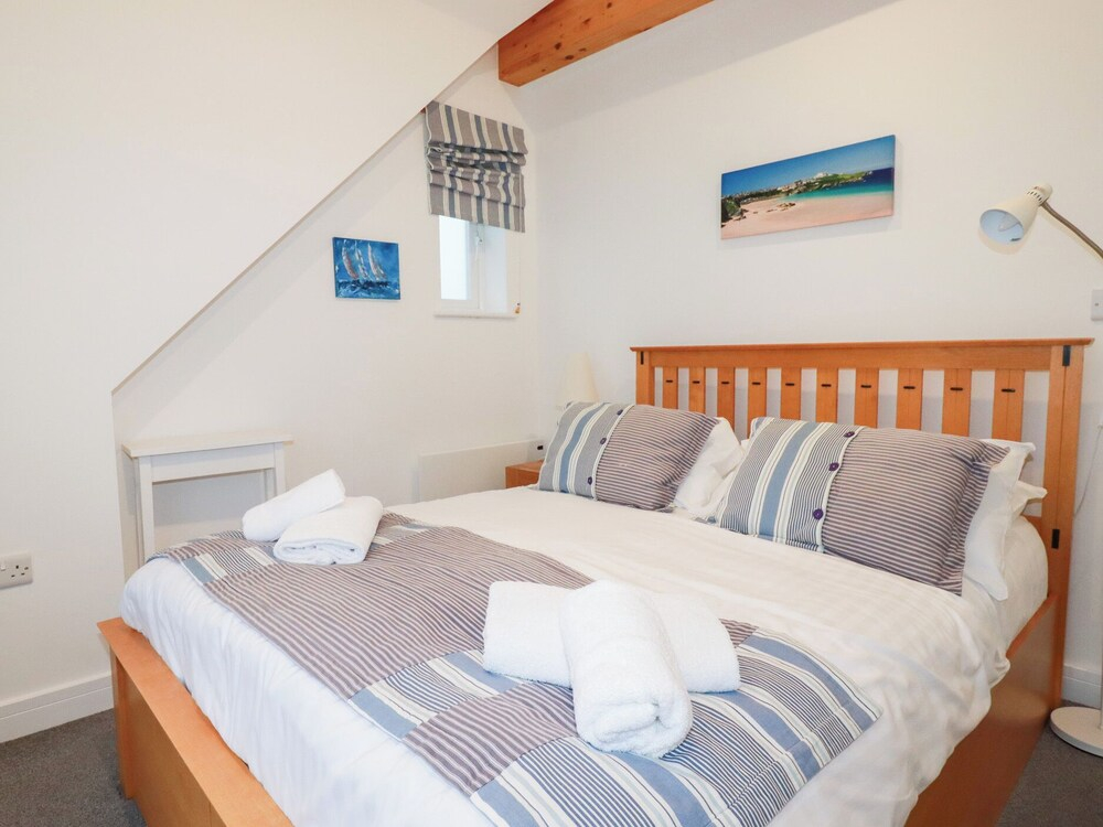 Fistral Palms 2