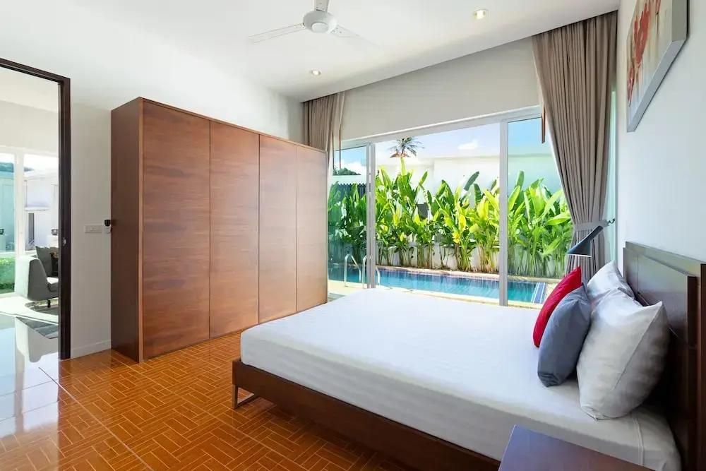 Tropical Stay at 2BR Pool Villa Greens 8
