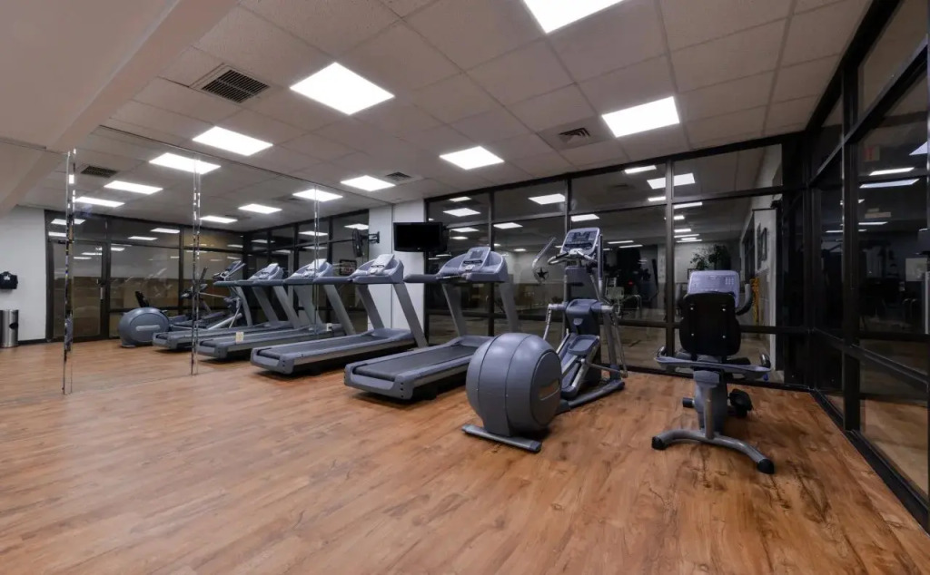 Holiday Inn Hotel & Suites Beaumont Plaza (I-10 & Walden) by IHG