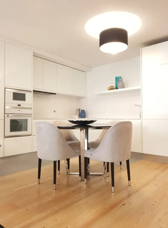 Lisbon Finestay Santana