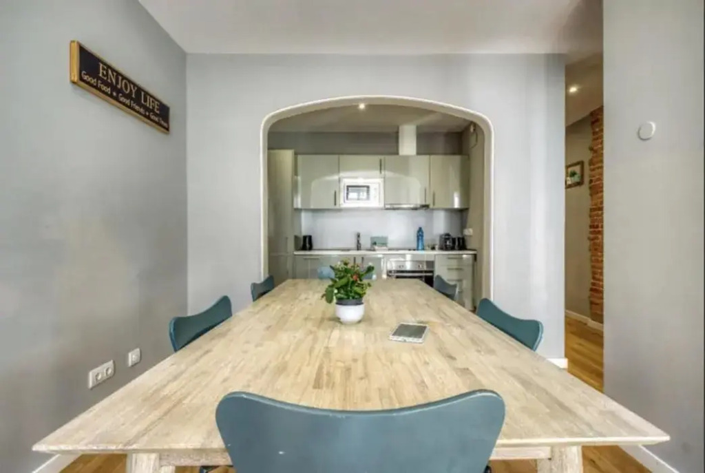 Stylish and centric 2-bedroom apartment in Eixample &Terrace P2