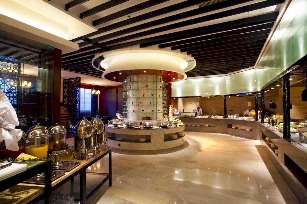 Qingdao Celebrity Hotel