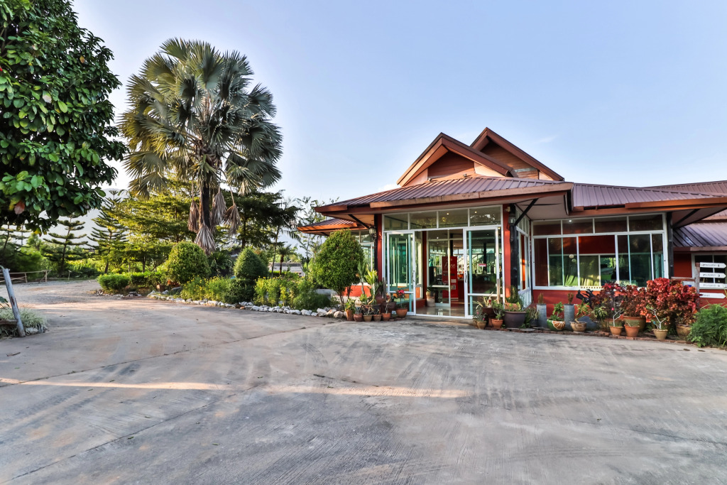 Golden Nakara Resort