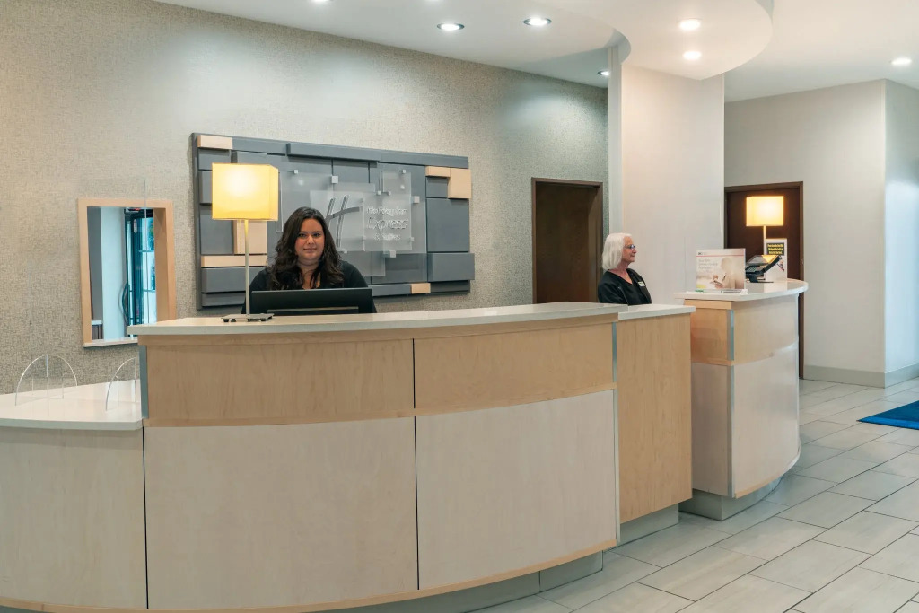 Holiday Inn Express & Suites Trinidad by IHG