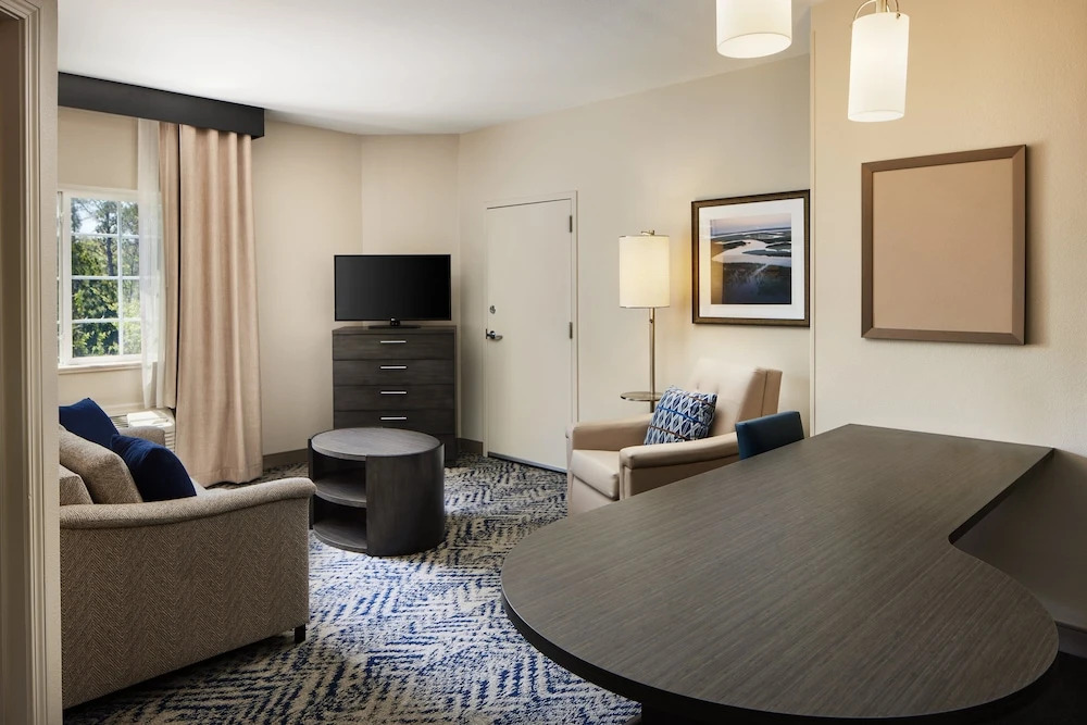 Candlewood Suites Charleston-Northwoods by IHG