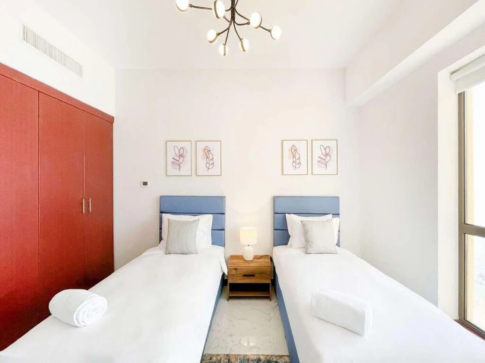 Lovely 3BR Unit w Beach View JBR