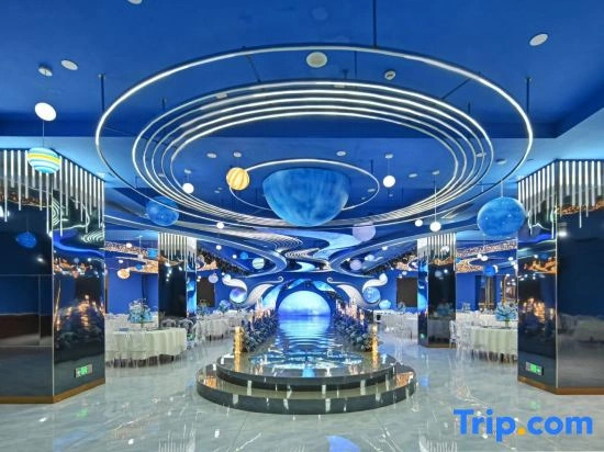 Vienna International Hotel (Qujing Luliang Tongle Plaza)