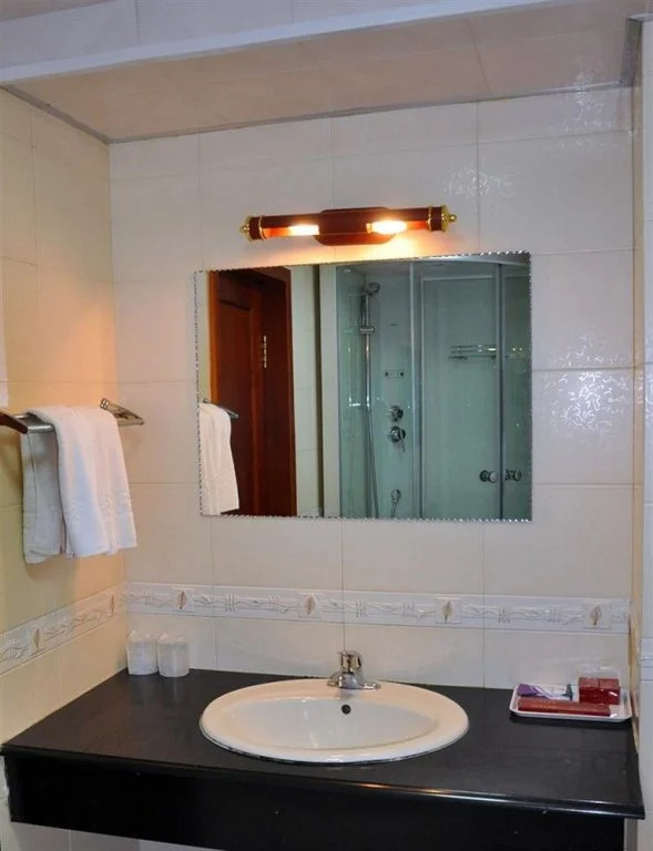Dongfang Hotel