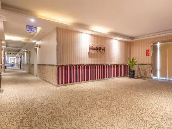 Mona Hotel