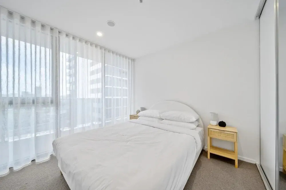 2-bed Haven: Impeccable Interiors & Chic Amenities