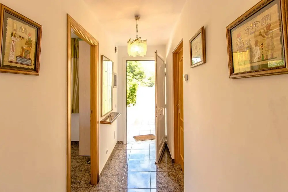 Villa With 4 Bedrooms in Calafell, With Enclosed Garden and Wifi Near the Beach