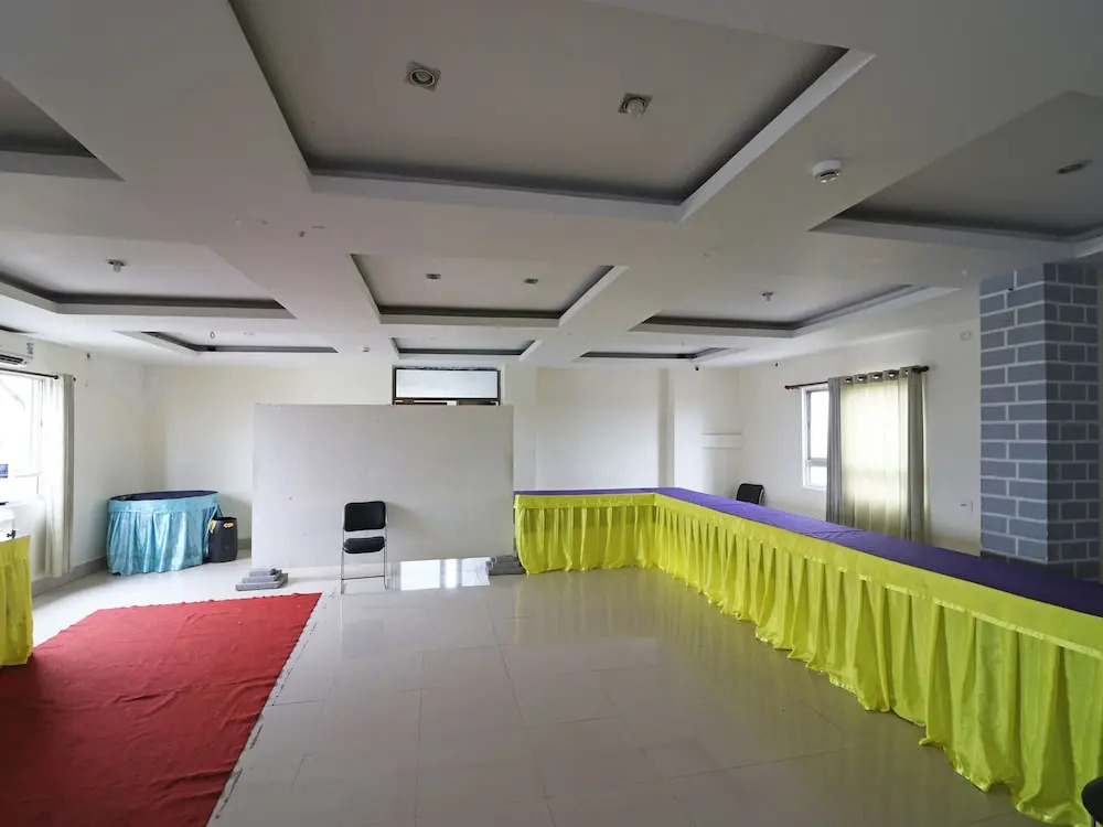 OYO Flagship 14647 Hotel Grand Majesty
