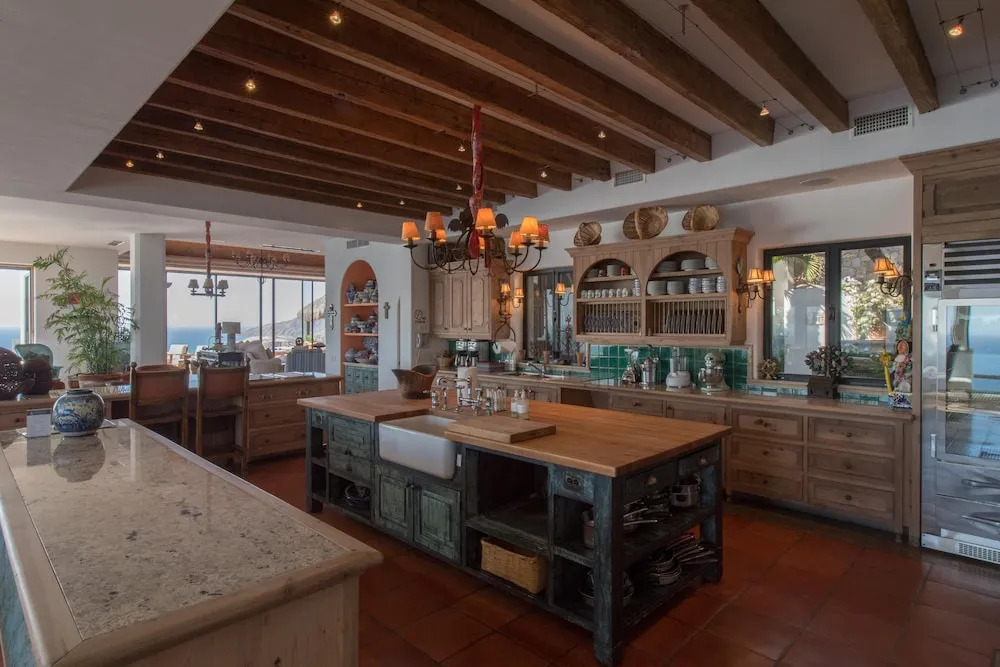Sophisticated Cliffside Platinum Villa Turquesa 9BR Overlooking the Pacific