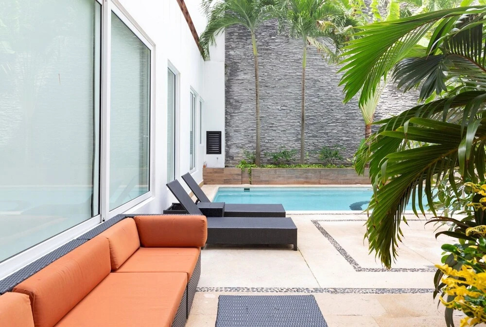 Stunning 3BR Apartment Rooftop Pool Sundeck Near 5th Avenue The Beach Amazing Amenities