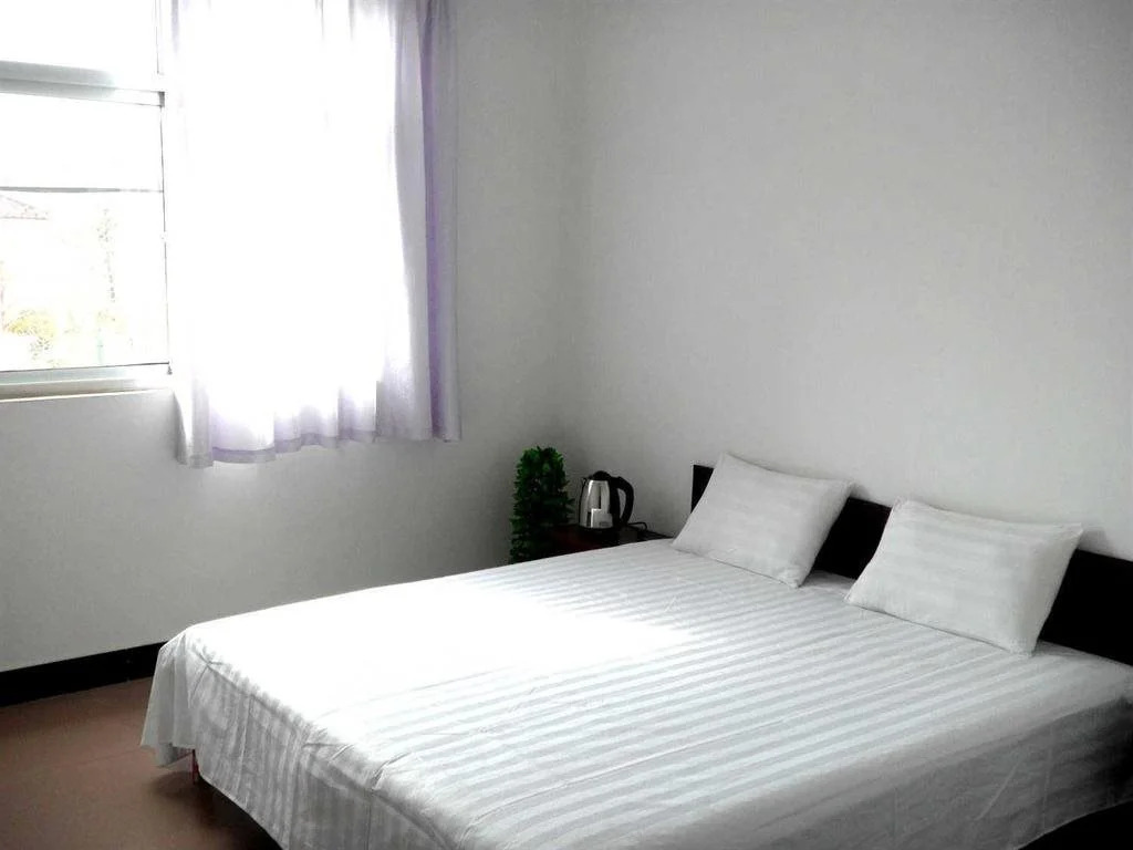 Ruixiang Hotel