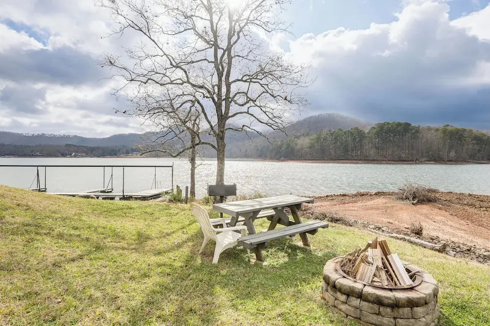 Fire Pit & Boat Dock: Lake Chatuge Townhome!