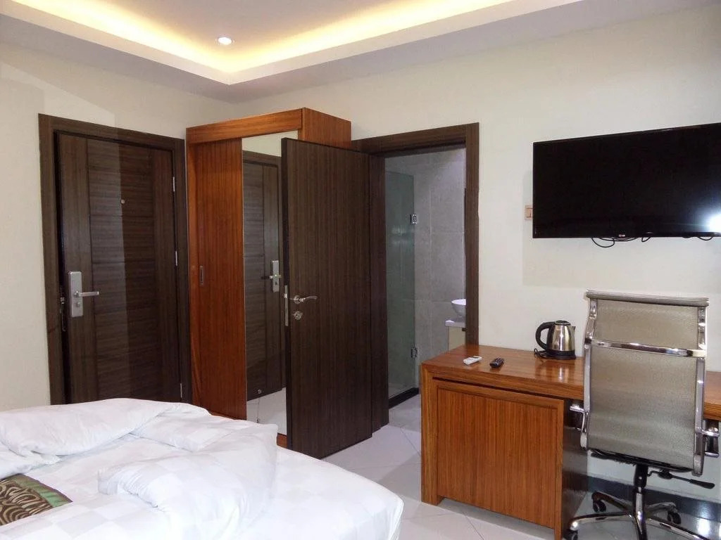 LimeRidge Hotels, Ikoyi