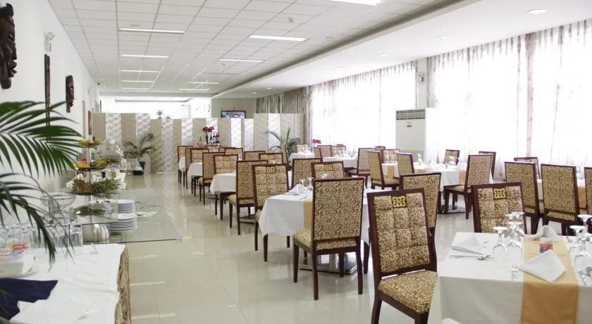 Hotel Ombaka Ritz