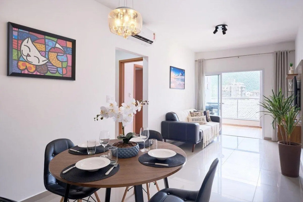 2 QUARTOS com Churrasqueira na Varanda, Piscina, Garagem interna, WiFi 500mbps, Ar Condicionado e Telas de Proteção