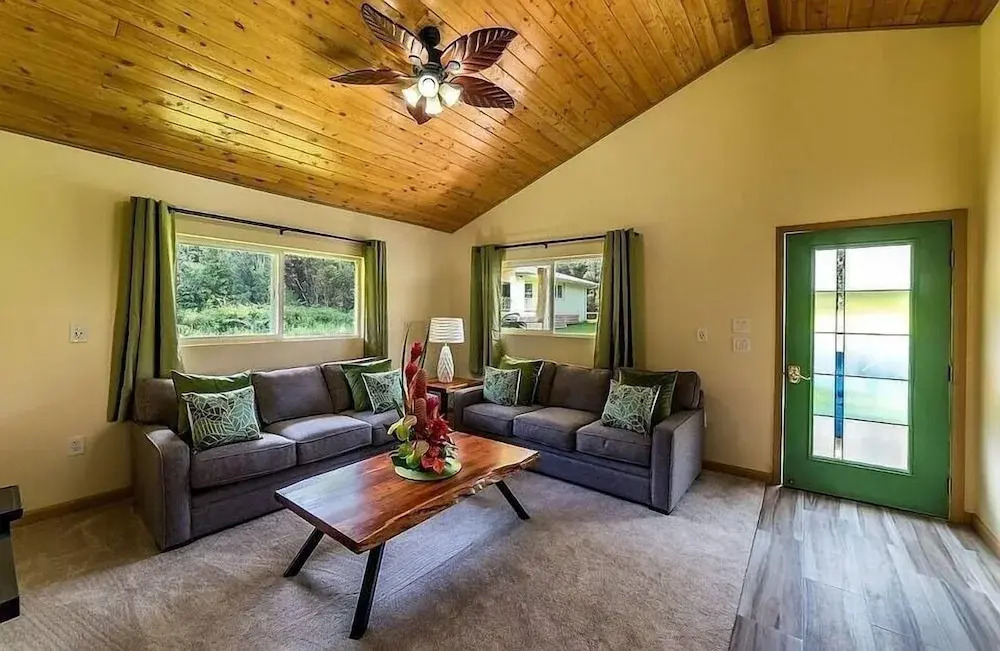 Tropical Island Paradise 2 Bedroom Home by RedAwning