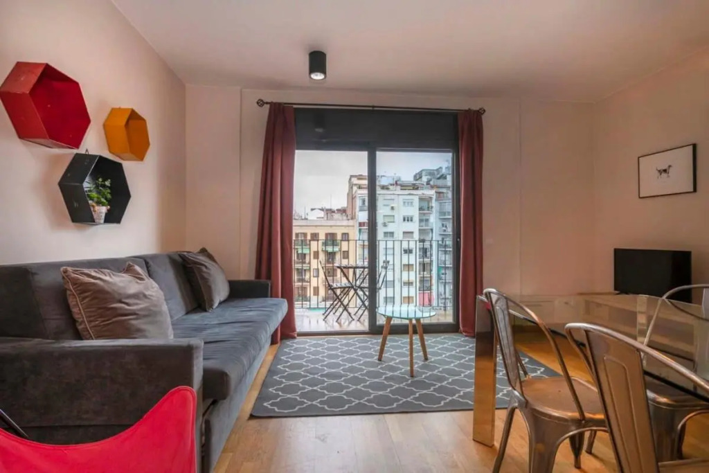 Modern and bright apartment in Eixample 5-1