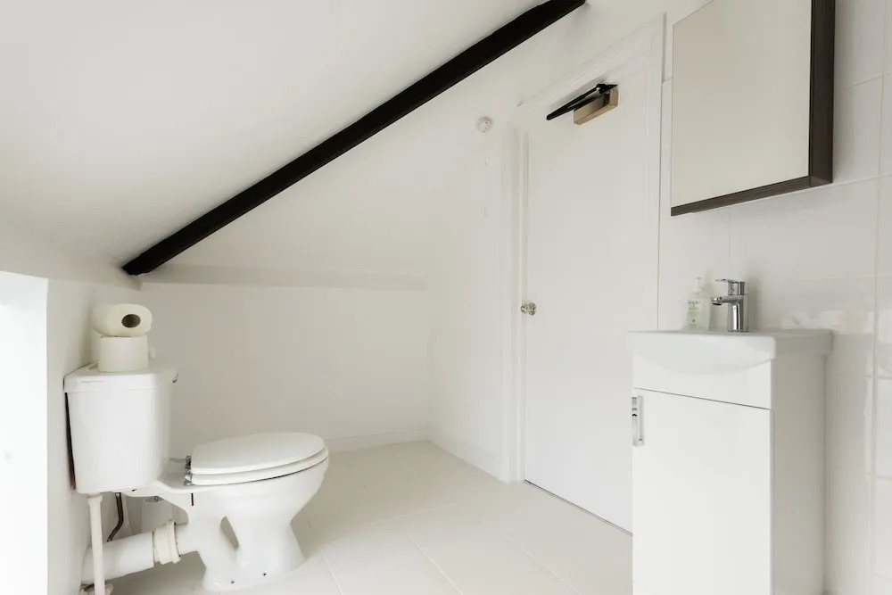 Wonderful Spacious 6 Bed Home in Heart of Bath