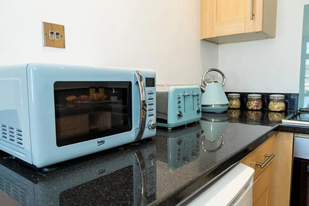 Sleek, Modern and Centrally Located 1bedroom flat with Free WiFi