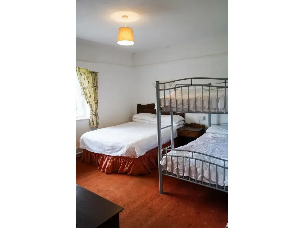 Fox & Hounds Hotel